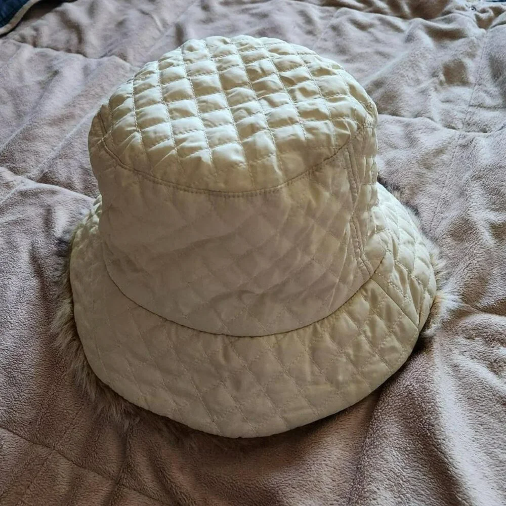 Liz Claiborne Quilted Faux Fur Trimmed Bucket Hat Cream color Festivals Boho - Picture 3 of 8